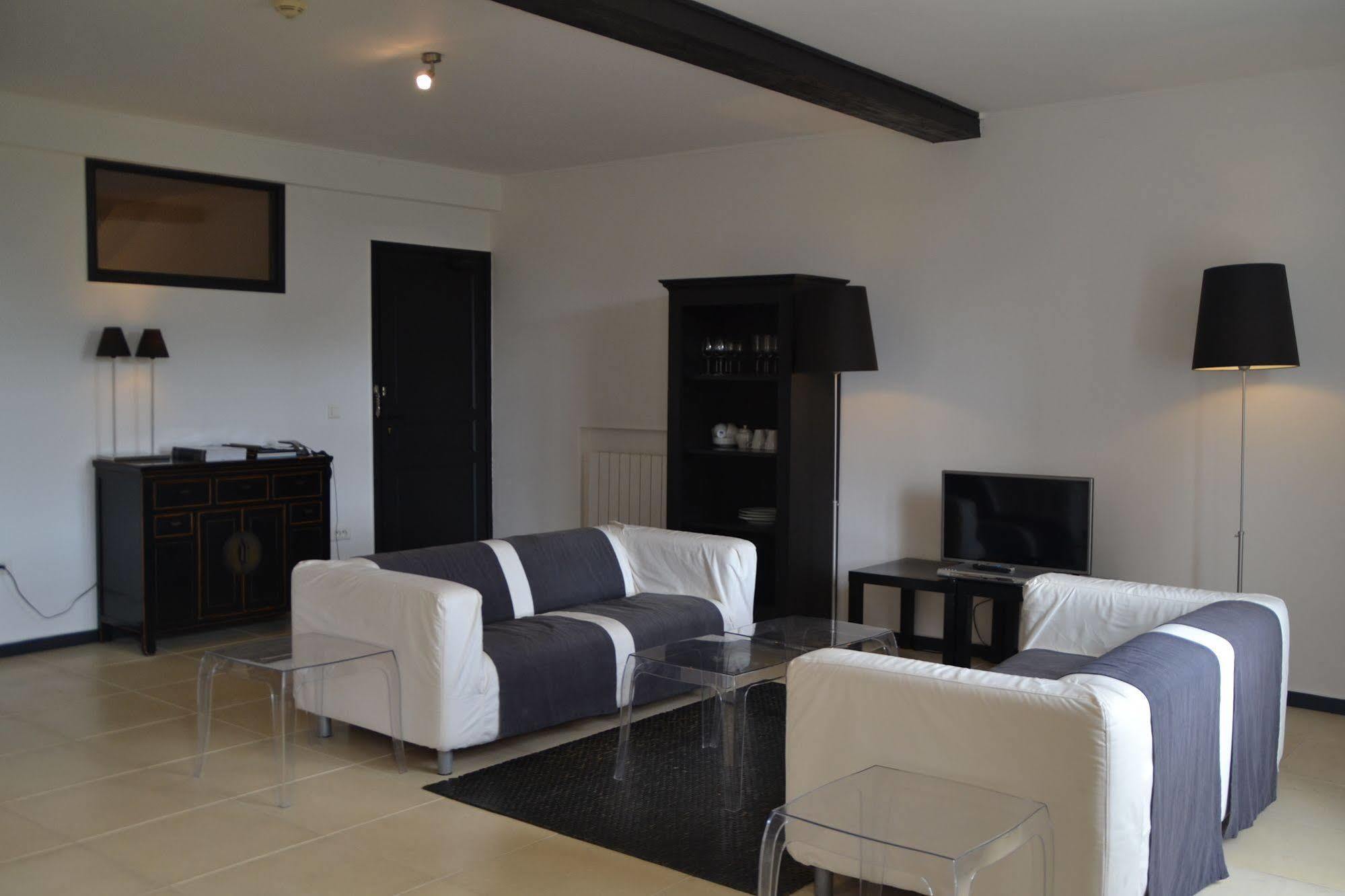 Mouleydier Chateau Les Merles Et Ses Villas מראה חיצוני תמונה