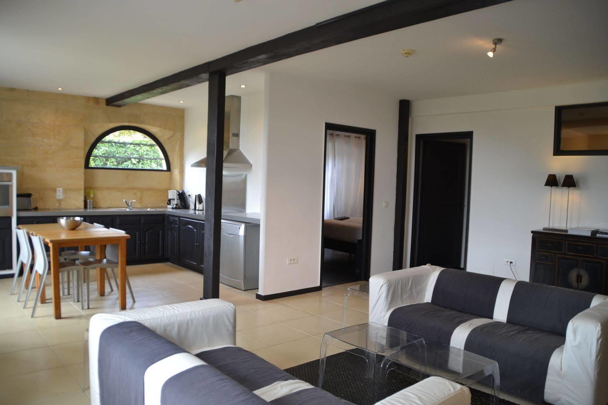 Mouleydier Chateau Les Merles Et Ses Villas מראה חיצוני תמונה